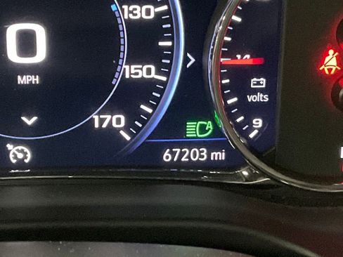 Certified 2022 GMC Acadia AT4 w/ Technology Package image 17