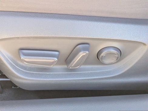 Used 2021 Toyota Camry LE image 21