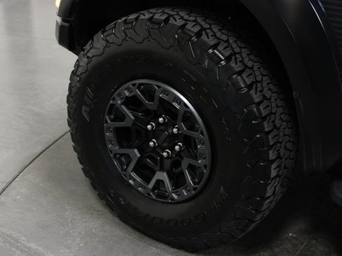 Used 2025 Ford F150 Raptor w/ Equipment Group 803A Raptor R AWD/4WD image 10