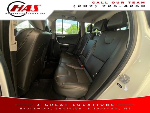 Used 2017 Volvo XC60 T6 Dynamic w/ Preferred Option Package AWD/4WD image 12