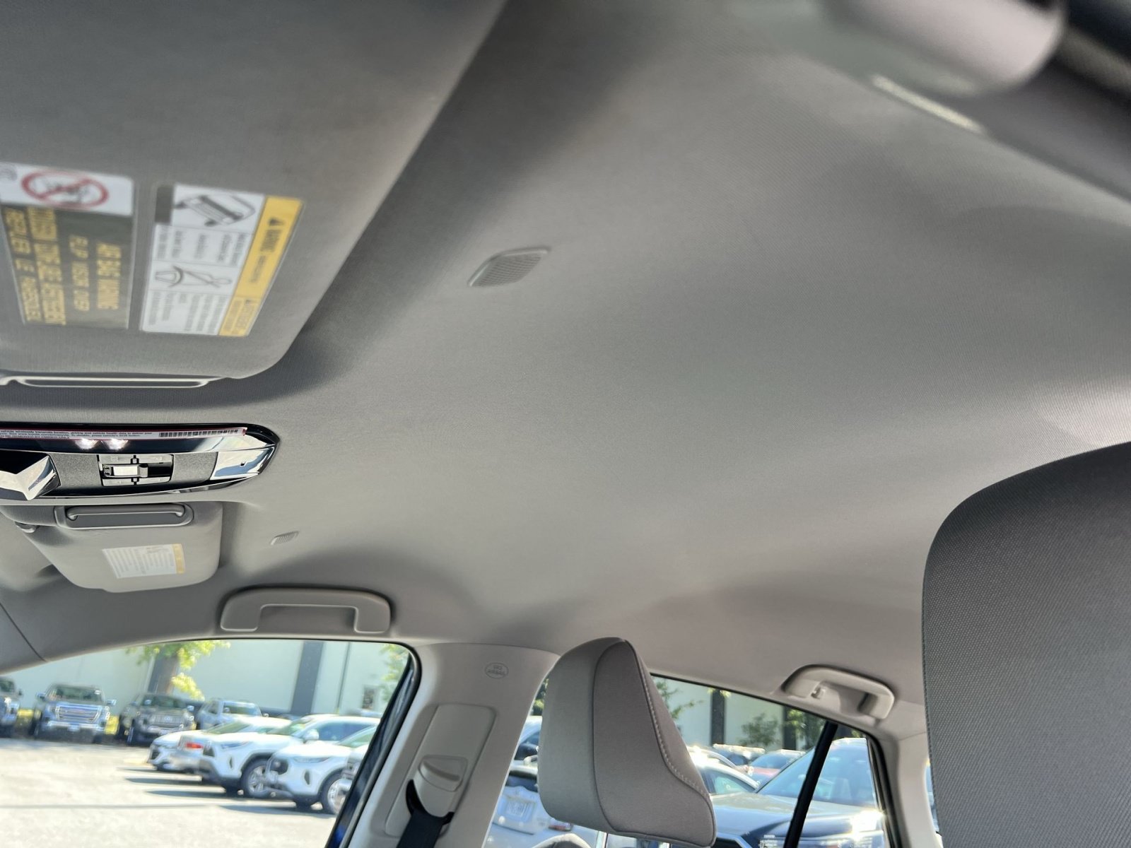 Used 2023 Toyota Venza LE AWD/4WD image 24