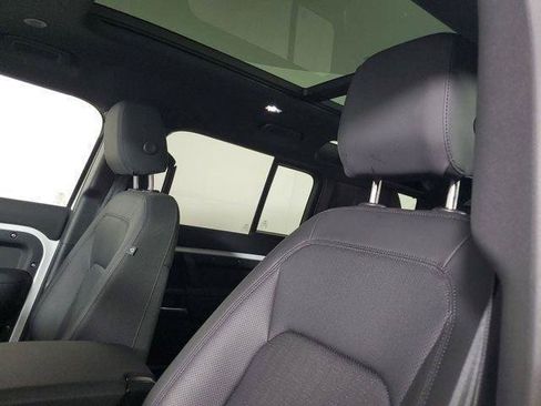 Used 2025 Land Rover Defender 110 S AWD/4WD image 3