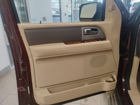 Used 2010 Ford Expedition Eddie Bauer image 14