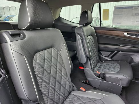 New 2026 Volkswagen Atlas SEL Premium R-Line AWD/4WD image 16
