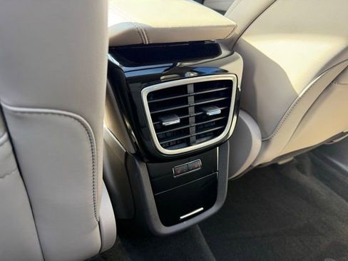 Certified 2022 Lincoln Nautilus Reserve image 12