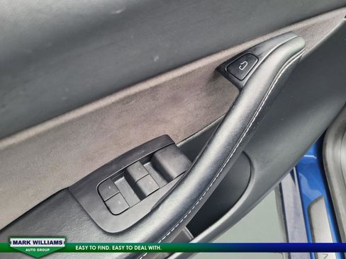 Used 2022 Tesla Model Y Long Range image 25