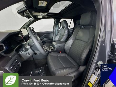 Used 2025 Toyota 4Runner TRD Off-Road Premium image 25