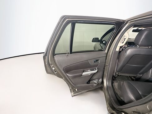 Used 2013 Ford Edge Limited FWD image 24