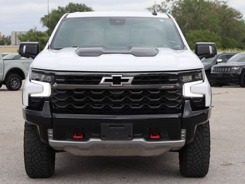 Used 2024 Chevrolet Silverado 1500 ZR2 w/ Technology Package AWD/4WD image 5