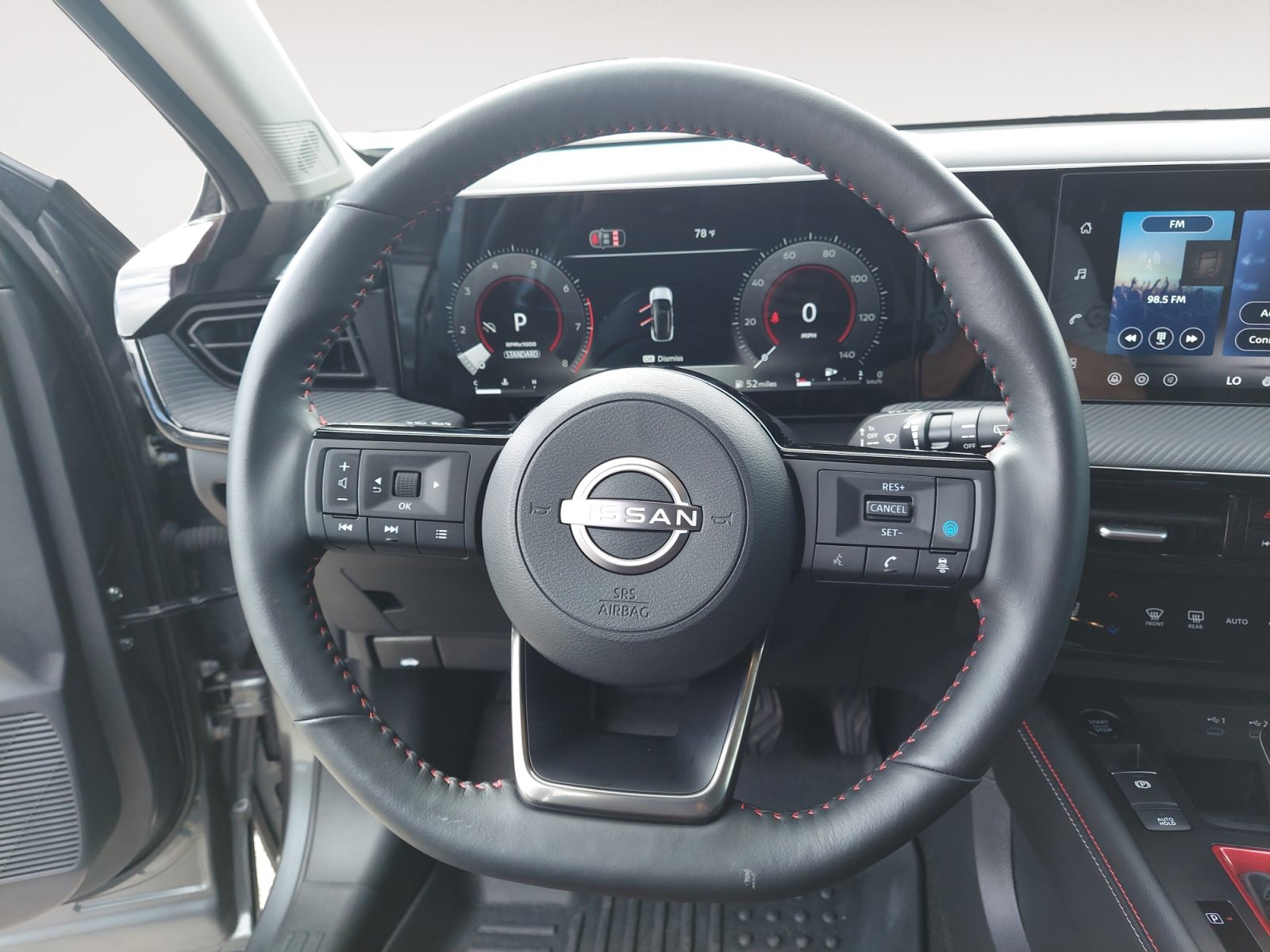 Used 2026 Nissan Kicks SR w/ SR Premium Package FWD image 13