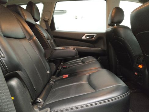 Used 2020 Nissan Pathfinder SL AWD/4WD image 19