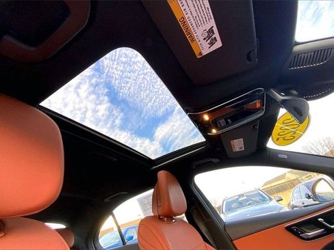 Used 2025 Mercedes-Benz C 300 4MATIC Sedan image 11