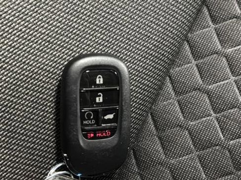 Used 2023 Honda Pilot Sport image 20