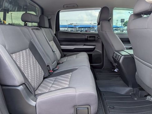Used 2020 Toyota Tundra SR5 w/ SR5 Upgrade Package AWD/4WD image 29