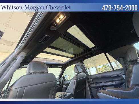 Used 2022 Ford Expedition Limited image 14