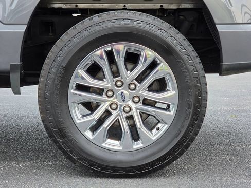 Used 2024 Ford F150 Lariat AWD/4WD image 9