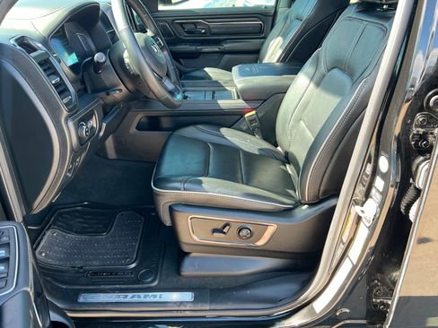 Used 2024 RAM 1500 Limited AWD/4WD image 17