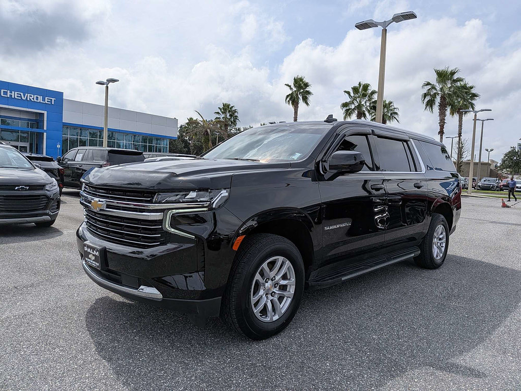 Certified 2024 Chevrolet Suburban LT AWD/4WD image 35
