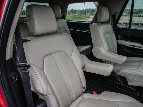 Used 2018 Ford Expedition Platinum AWD/4WD image 27