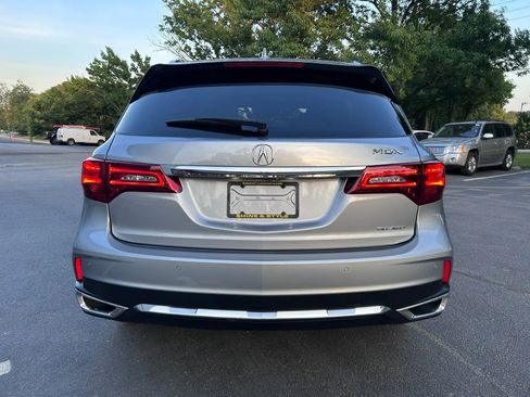Used 2017 Acura MDX SH-AWD w/ Advance Package image 4