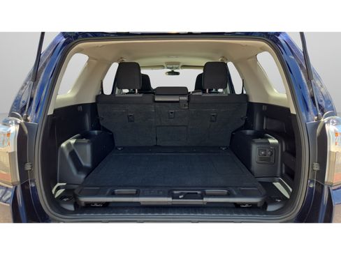 Used 2016 Toyota 4Runner SR5 RWD image 9