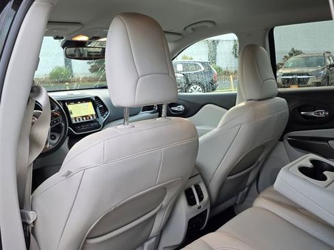 Used 2020 Jeep Cherokee Limited w/ Technology Group image 19