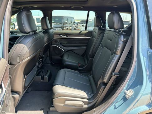 New 2026 Jeep Grand Cherokee L Limited AWD/4WD image 23