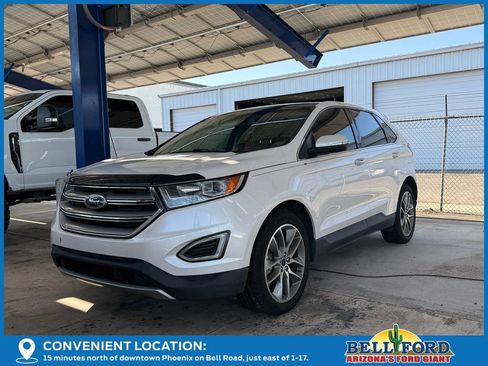 Used 2017 Ford Edge Titanium w/ Equipment Group 301A FWD image 2
