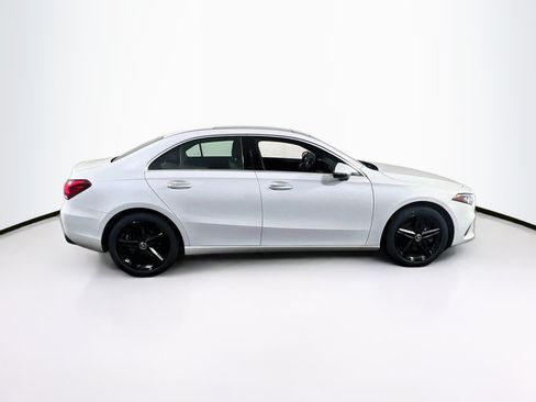 Used 2019 Mercedes-Benz A 220 4MATIC image 4