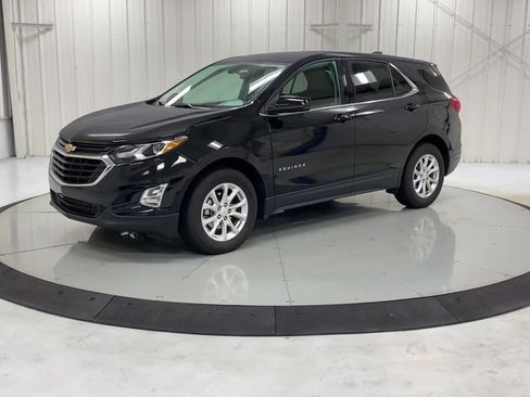 Used 2018 Chevrolet Equinox LT FWD image 4