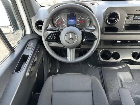 Used 2026 Mercedes-Benz Sprinter 144 Cargo image 13