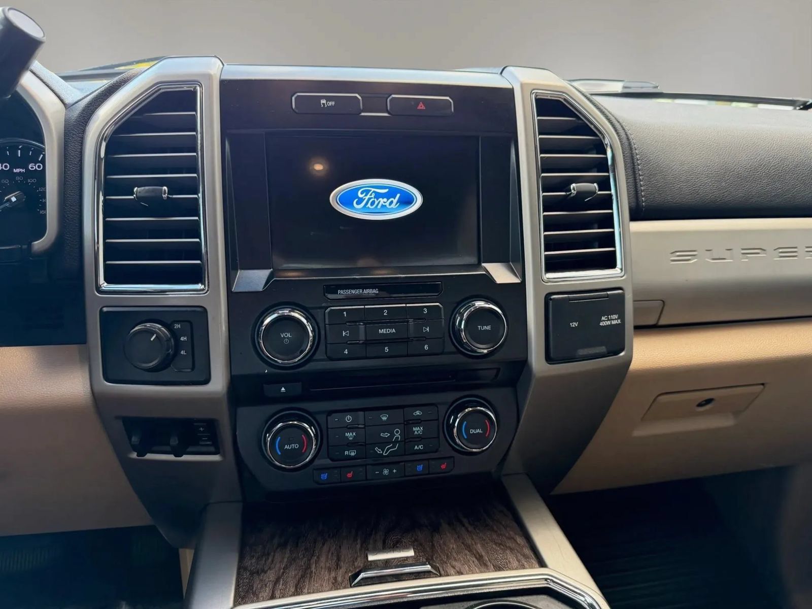 Used 2017 Ford F250 Lariat w/ Lariat Value Package AWD/4WD image 48