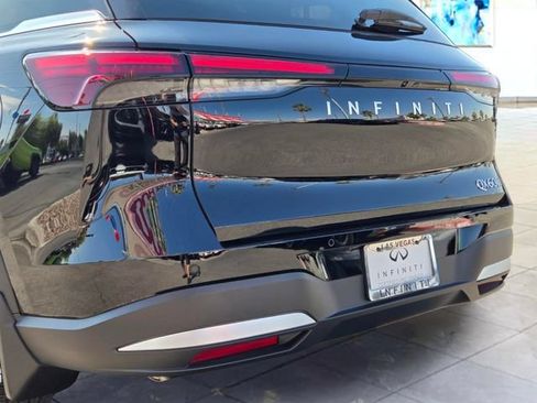 Certified 2026 INFINITI QX60 Pure w/ Cargo Package AWD/4WD image 6