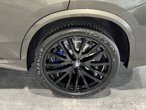 New 2026 BMW X5 xDrive40i w/ M Sport Package image 25