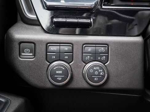 Used 2023 Chevrolet Silverado 1500 High Country w/ Technology Package image 31