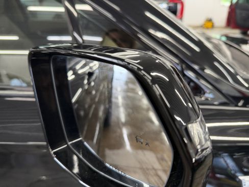 Used 2024 Cadillac XT6 Sport w/ LPO, ONYX Package AWD/4WD image 36