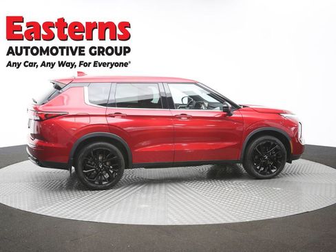 Used 2022 Mitsubishi Outlander SE FWD image 44