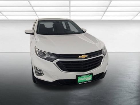 Used 2018 Chevrolet Equinox LT image 2
