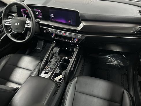 Used 2025 Kia Telluride S image 11