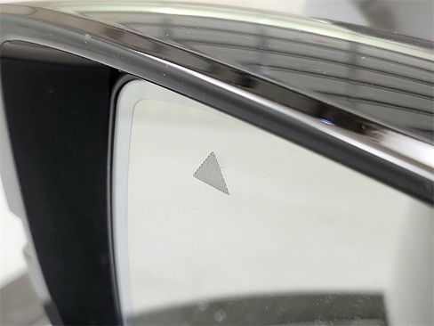 Used 2025 Nissan Armada Platinum Reserve image 22