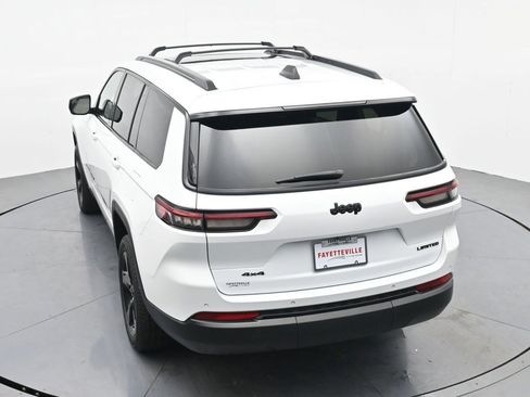 Used 2023 Jeep Grand Cherokee L Limited w/ Black Appearance Package AWD/4WD image 24