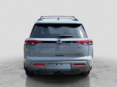 New 2026 Nissan Pathfinder Platinum