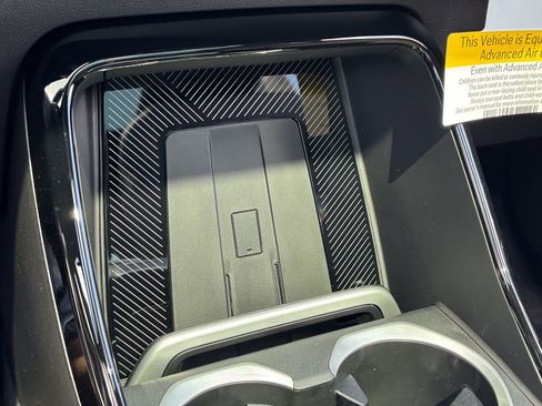 New 2026 BMW X1 xDrive28i AWD/4WD image 25