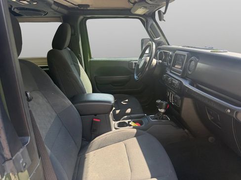 Used 2022 Jeep Wrangler Sport AWD/4WD image 15