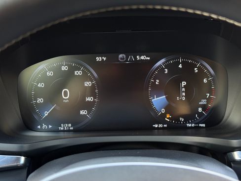 Used 2020 Volvo V60 T6 R-Design FWD image 20