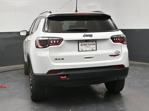 Used 2025 Jeep Compass Trailhawk AWD/4WD image 7
