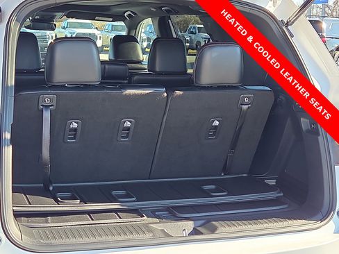 Used 2025 Honda Pilot Black Edition image 9