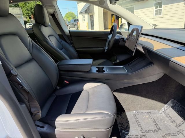Used 2021 Tesla Model Y Long Range AWD/4WD image 10