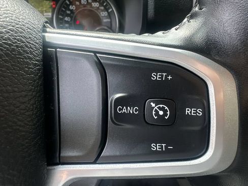 Used 2023 RAM 1500 Big Horn AWD/4WD image 33