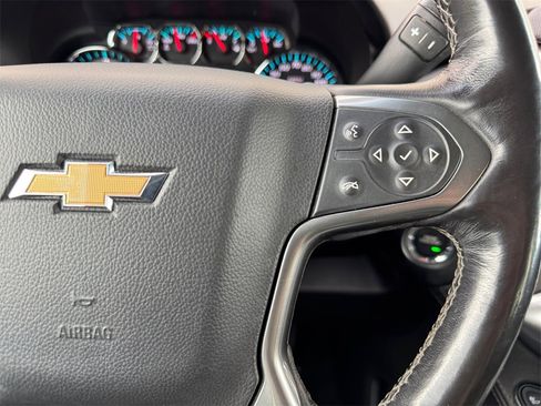 Used 2018 Chevrolet Suburban Premier image 24